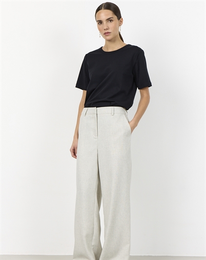 Leveté Room - LR-Paloma 1 T-Shirt - Black